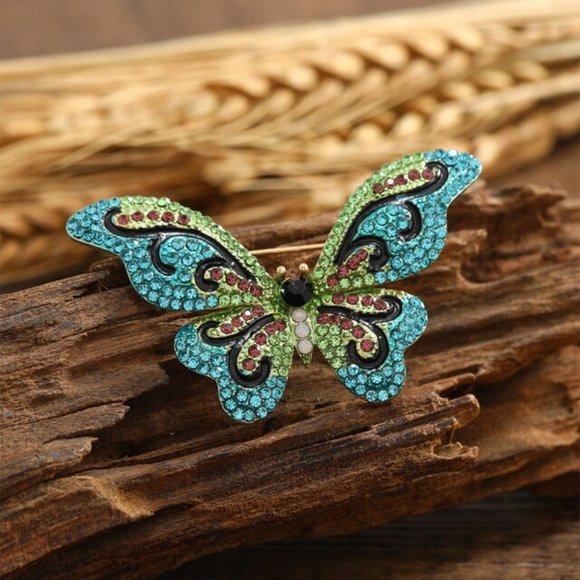 Rhinestone Butterfly Pin Broach - Picture 1 of 2